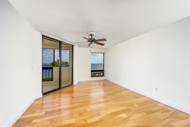 625 NW North River Drive 303, Stuart, FL 34994