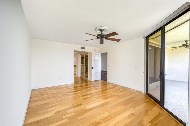 625 NW North River Drive 303, Stuart, FL 34994