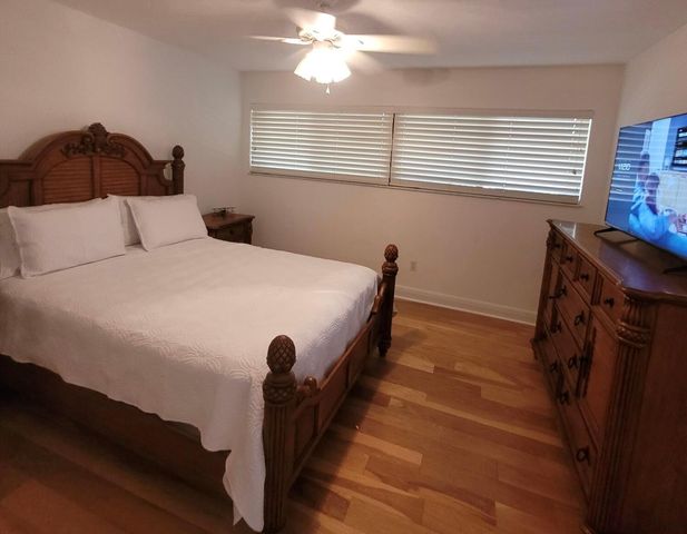 625 NW North River Drive 303, Stuart, FL 34994