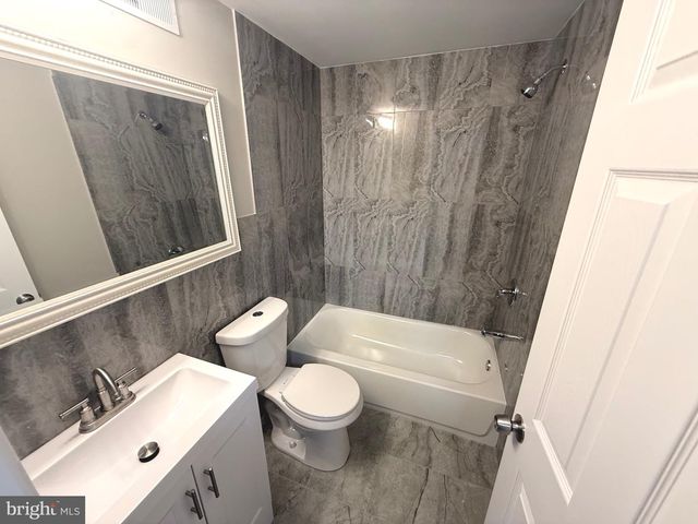 1906 PLYMOUTH ST, Philadelphia, PA 19138