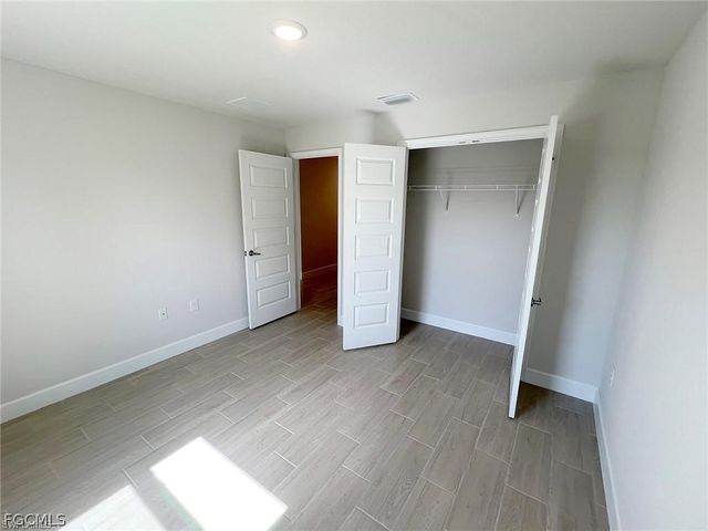 410 SE 1st TER, Cape Coral, FL 33990