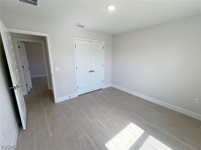 410 SE 1st TER, Cape Coral, FL 33990