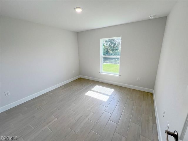 410 SE 1st TER, Cape Coral, FL 33990