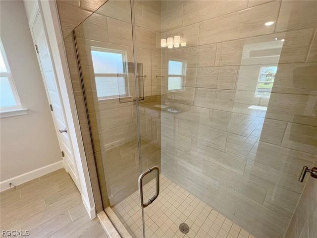 410 SE 1st TER, Cape Coral, FL 33990