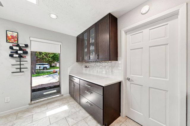 8849 Larston Street, Spring Valley Village, TX 77055