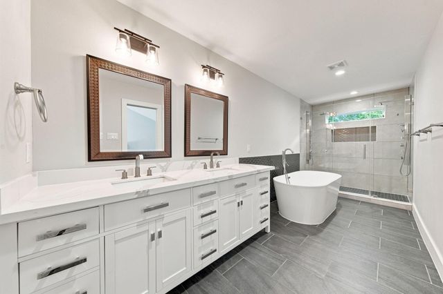 8849 Larston Street, Spring Valley Village, TX 77055