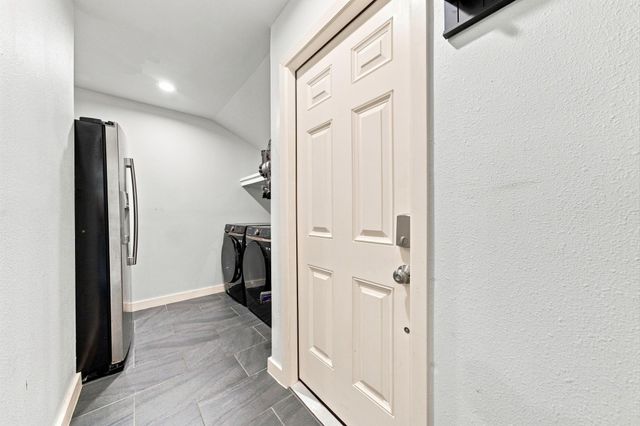 8849 Larston Street, Spring Valley Village, TX 77055