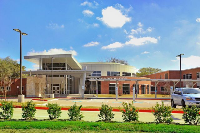 8849 Larston Street, Spring Valley Village, TX 77055