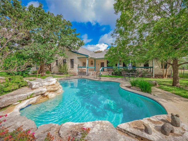 13511 Carpenter LN, Manchaca, TX 78652