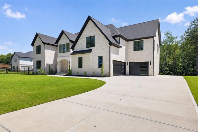 1255 Em Croy Road, Buford, GA 30518