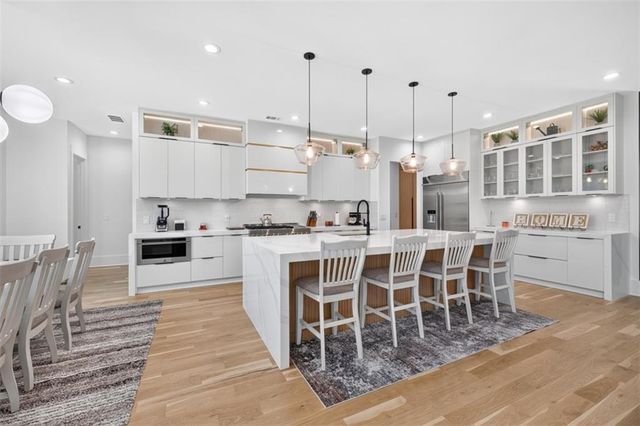 1255 Em Croy Road, Buford, GA 30518