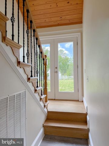 7779 BUMPY OAK RD, La Plata, MD 20646