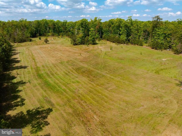 7779 BUMPY OAK RD, La Plata, MD 20646