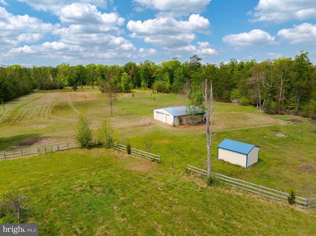 7779 BUMPY OAK RD, La Plata, MD 20646