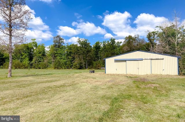 7779 BUMPY OAK RD, La Plata, MD 20646