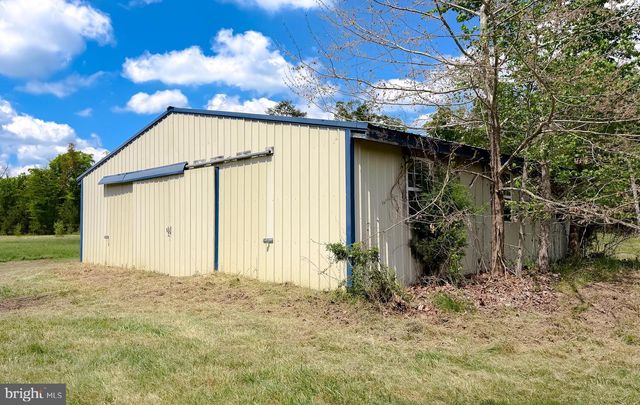 7779 BUMPY OAK RD, La Plata, MD 20646