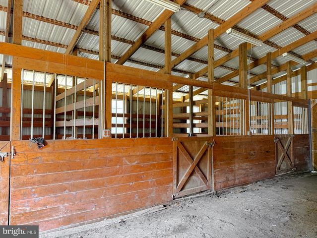 7779 BUMPY OAK RD, La Plata, MD 20646