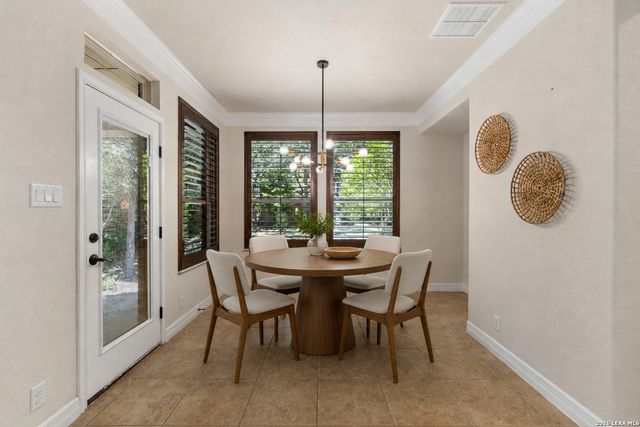 3519 CREST NOCHE DR, San Antonio, TX 78261