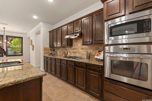 3519 CREST NOCHE DR, San Antonio, TX 78261