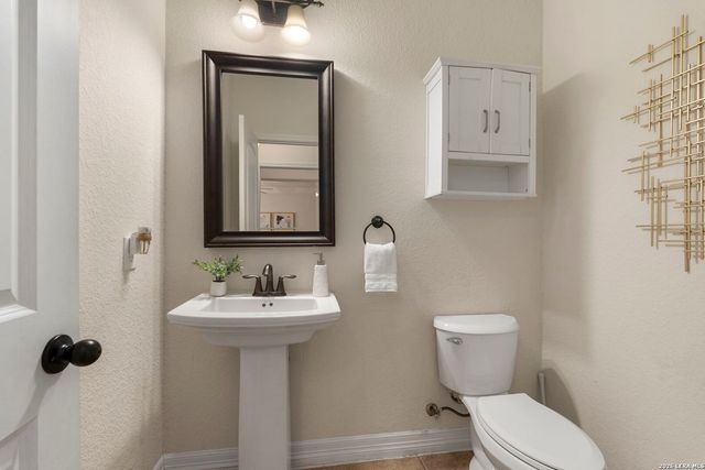 3519 CREST NOCHE DR, San Antonio, TX 78261