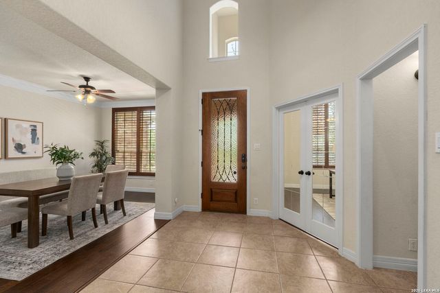 3519 CREST NOCHE DR, San Antonio, TX 78261