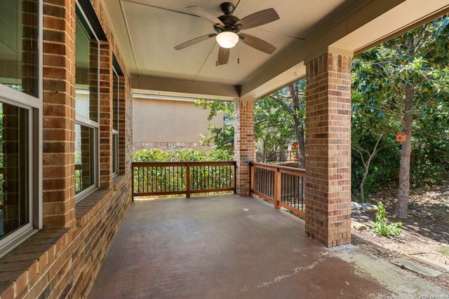 3519 CREST NOCHE DR, San Antonio, TX 78261