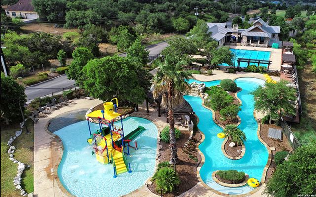3519 CREST NOCHE DR, San Antonio, TX 78261