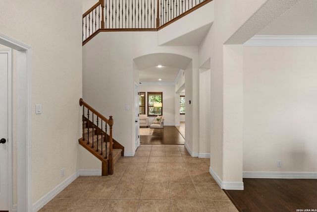 3519 CREST NOCHE DR, San Antonio, TX 78261