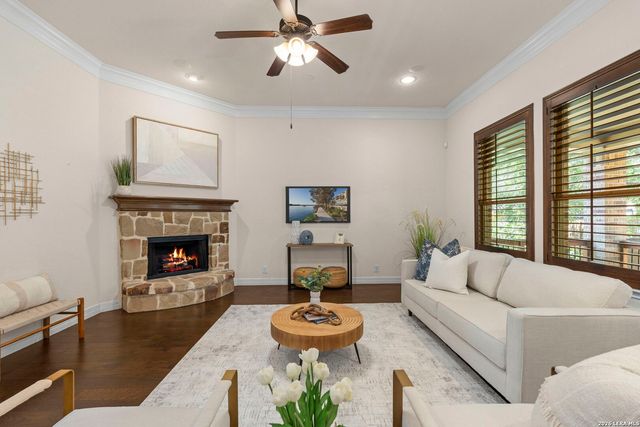 3519 CREST NOCHE DR, San Antonio, TX 78261