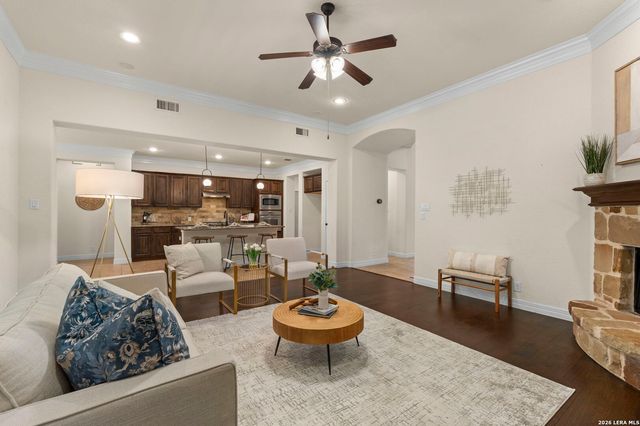 3519 CREST NOCHE DR, San Antonio, TX 78261