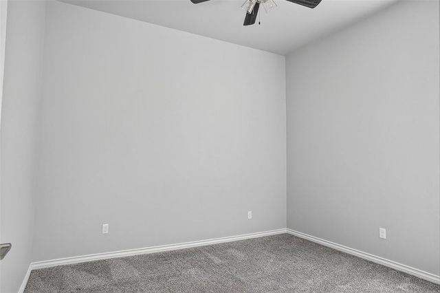 4805 Hambletonian Lane, Mustang, OK 73064