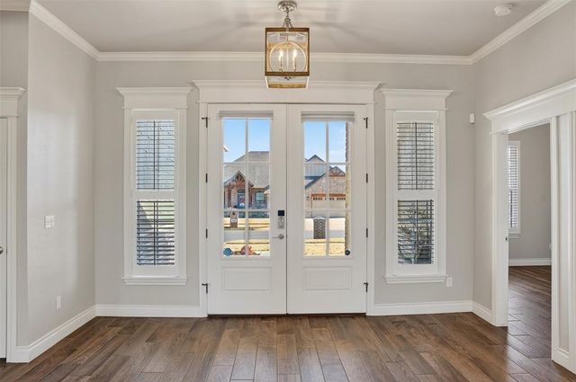 4805 Hambletonian Lane, Mustang, OK 73064