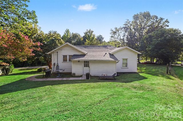 2878 Millstone Drive, Gastonia, NC 28054