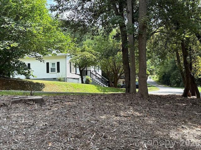 2878 Millstone Drive, Gastonia, NC 28054