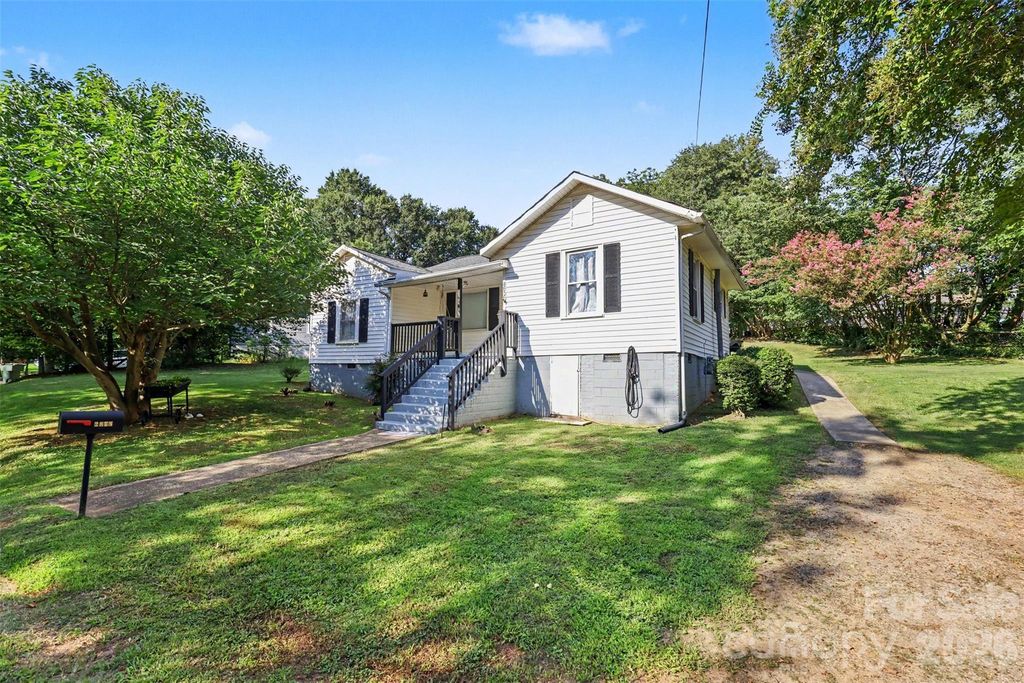2878 Millstone Drive, Gastonia, NC 28054