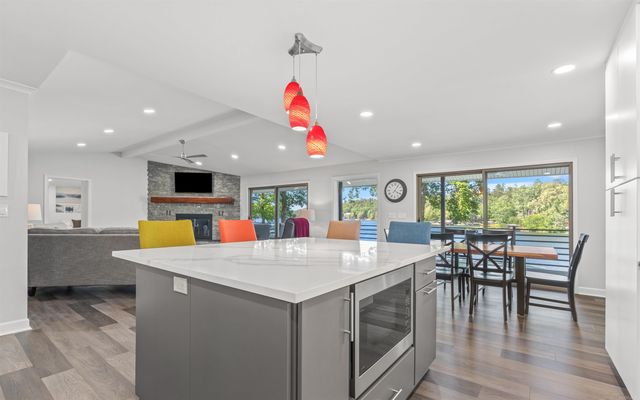 9 Llana Lane, Hot Springs Village, AR 71909