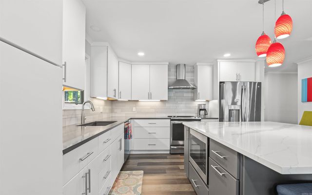 9 Llana Lane, Hot Springs Village, AR 71909