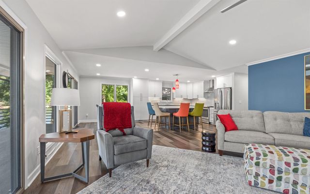 9 Llana Lane, Hot Springs Village, AR 71909