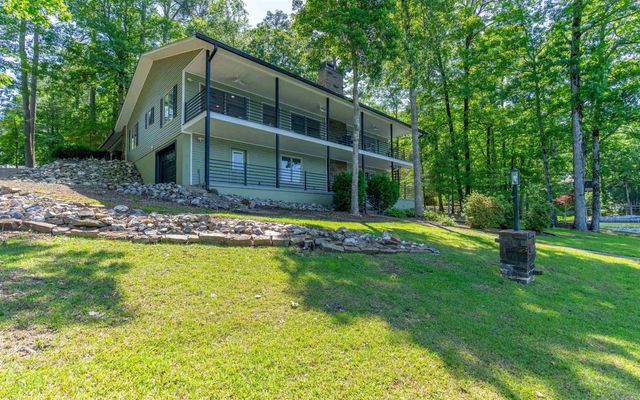 9 Llana Lane, Hot Springs Village, AR 71909