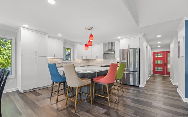 9 Llana Lane, Hot Springs Village, AR 71909