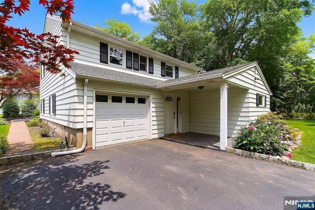 15 Eckerson Road, Harrington Park, NJ 07640