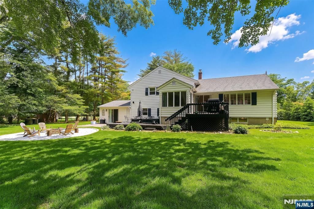15 Eckerson Road, Harrington Park, NJ 07640
