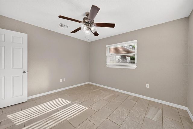 610 W MAUD STREET, Tavares, FL 32778