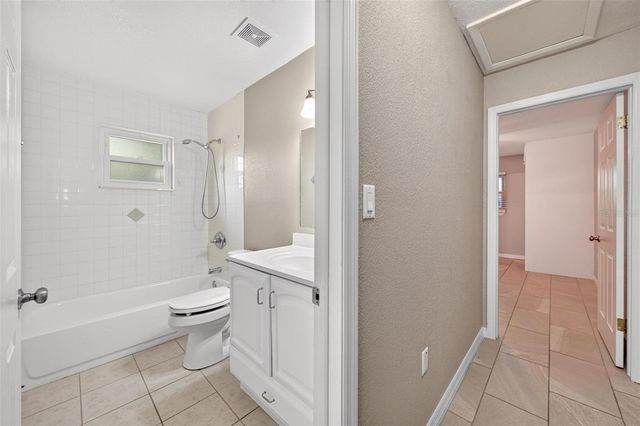 610 W MAUD STREET, Tavares, FL 32778