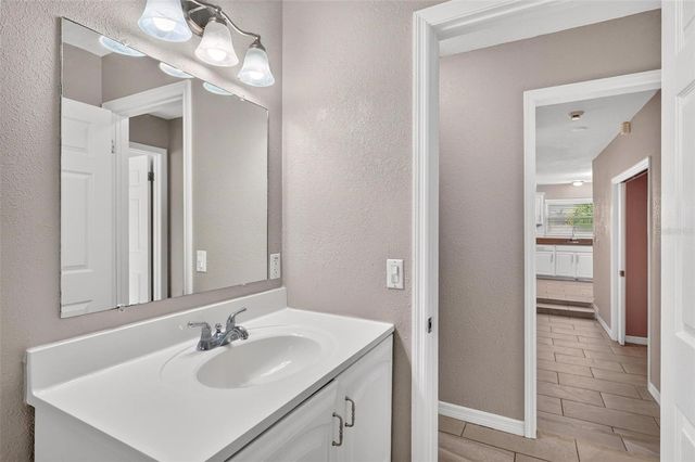 610 W MAUD STREET, Tavares, FL 32778