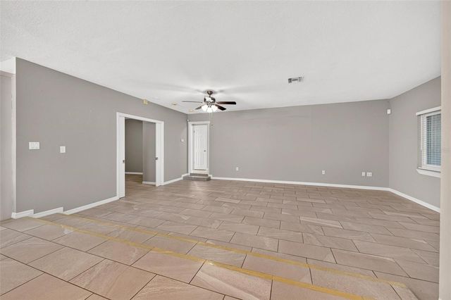 610 W MAUD STREET, Tavares, FL 32778