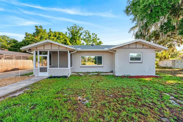 610 W MAUD STREET, Tavares, FL 32778