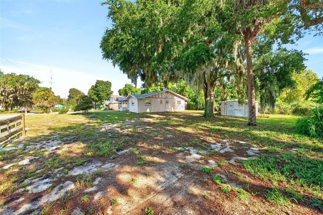 610 W MAUD STREET, Tavares, FL 32778