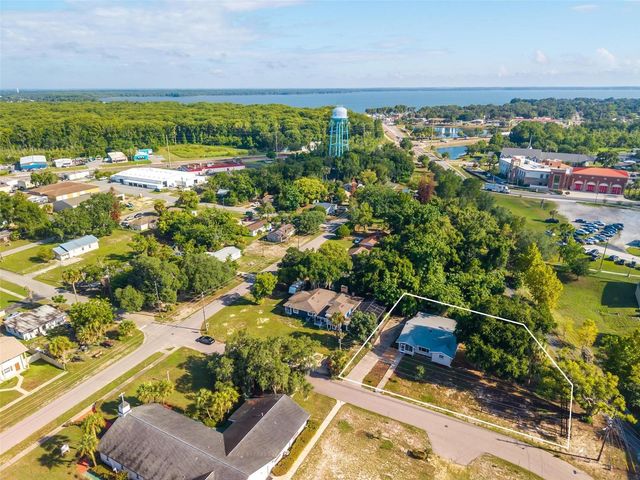 610 W MAUD STREET, Tavares, FL 32778