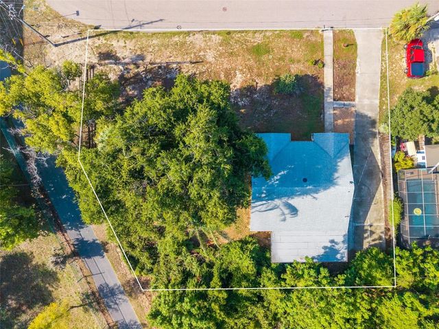 610 W MAUD STREET, Tavares, FL 32778